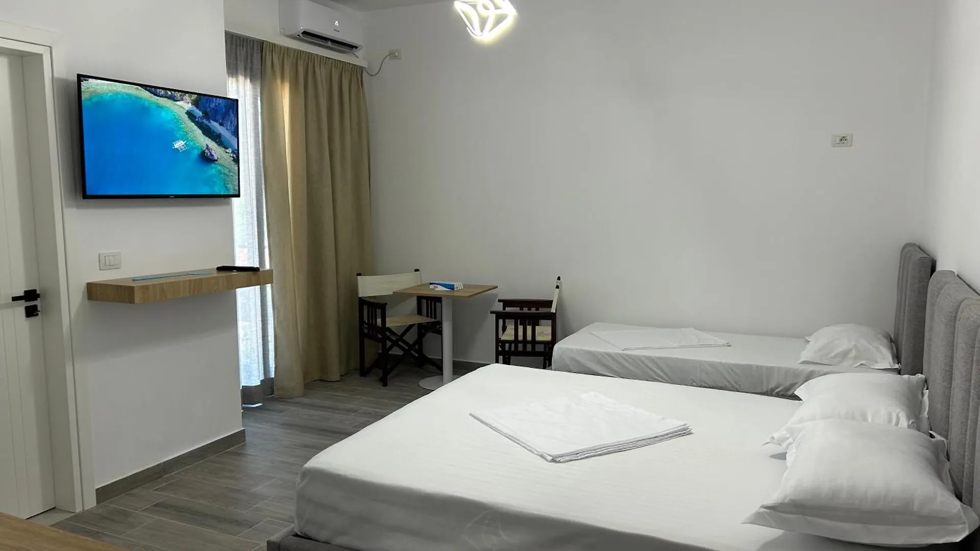 River Residence Orikum Apartment
