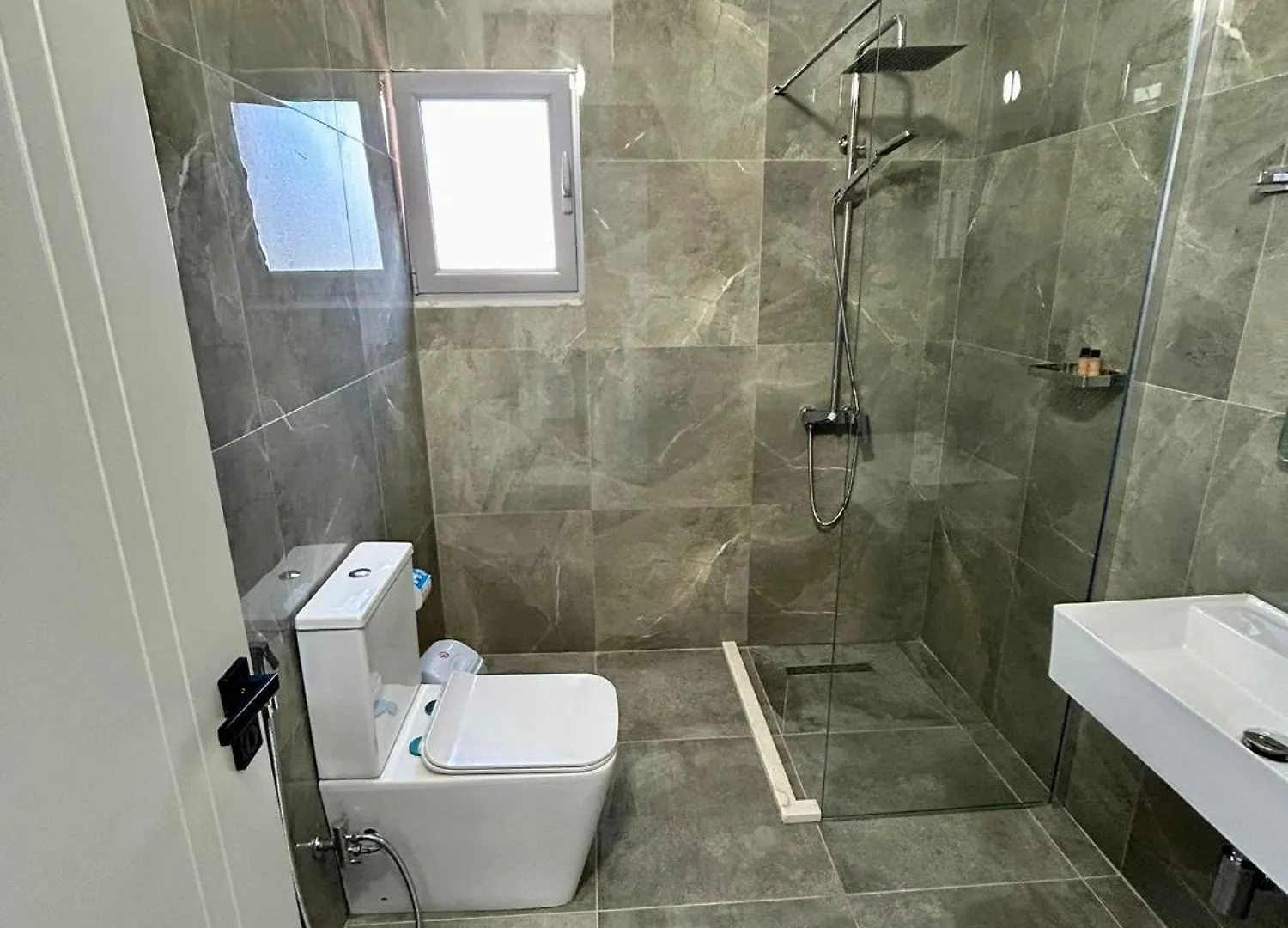 River Residence أوريكوم ألبانيا
