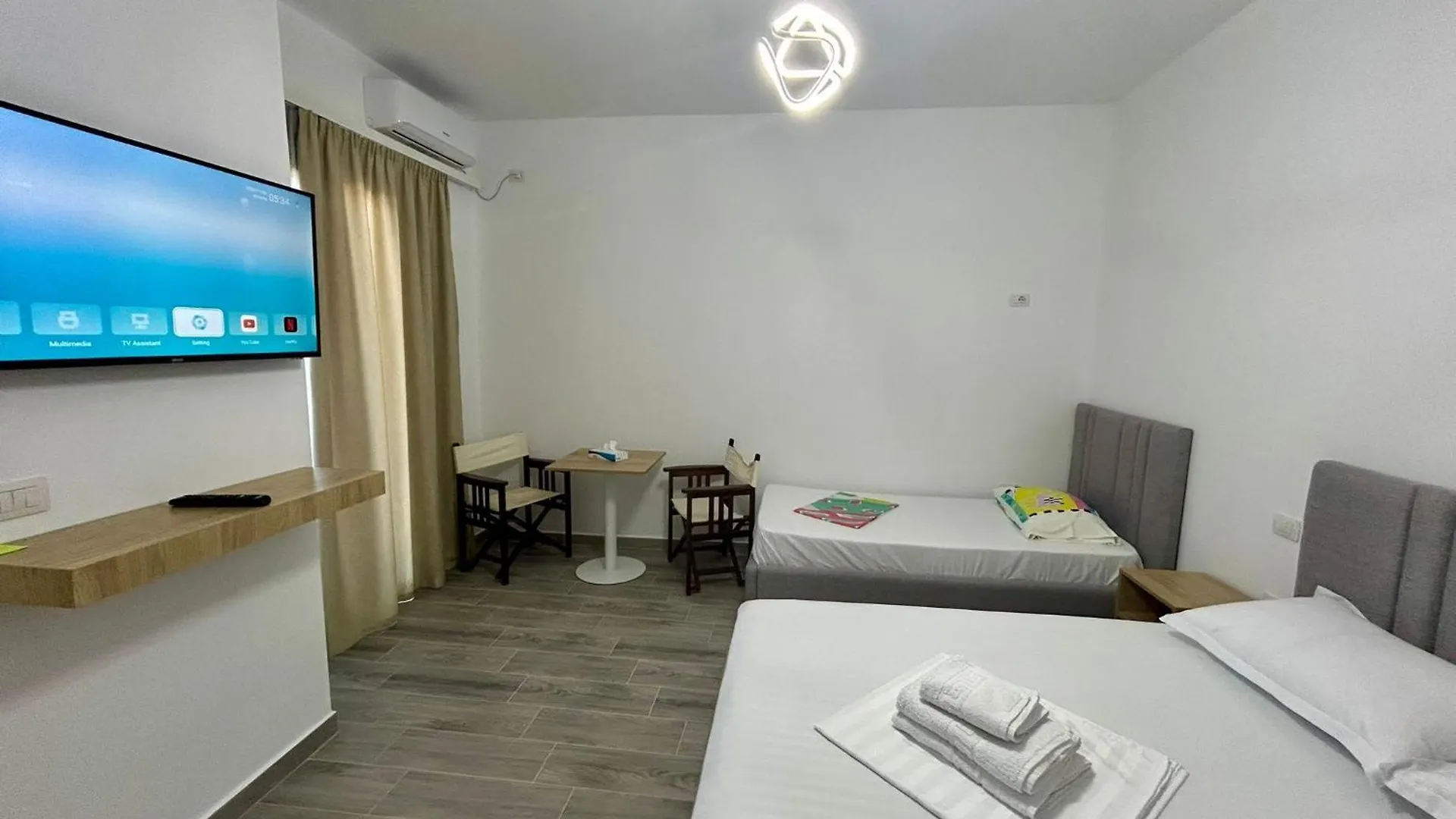 River Residence Orikum 0*,