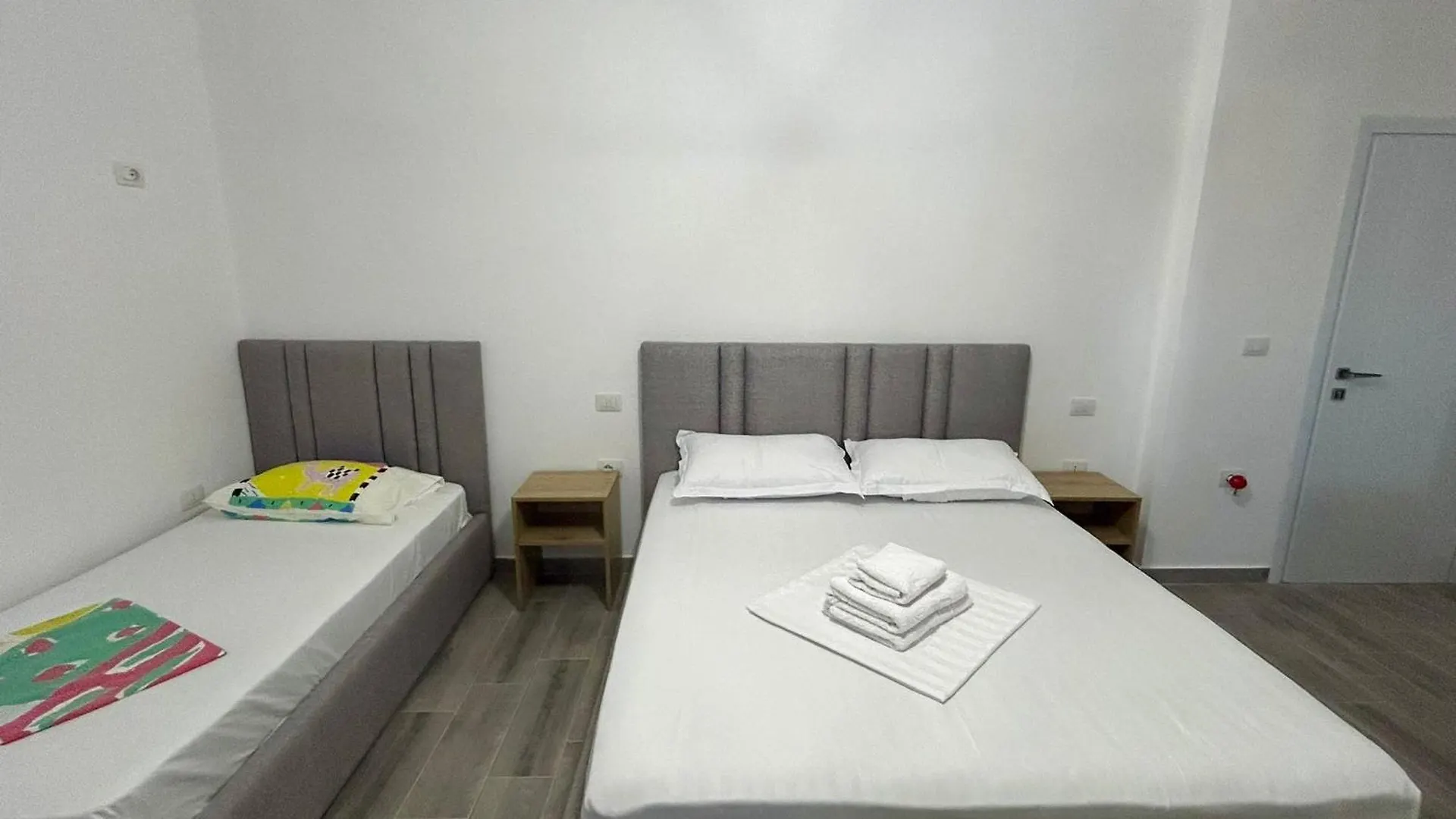 River Residence Orikum 0*,